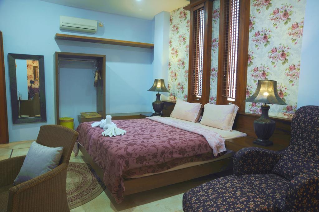 Tegal Panggung Guest House Jogjakarta Buitenkant foto