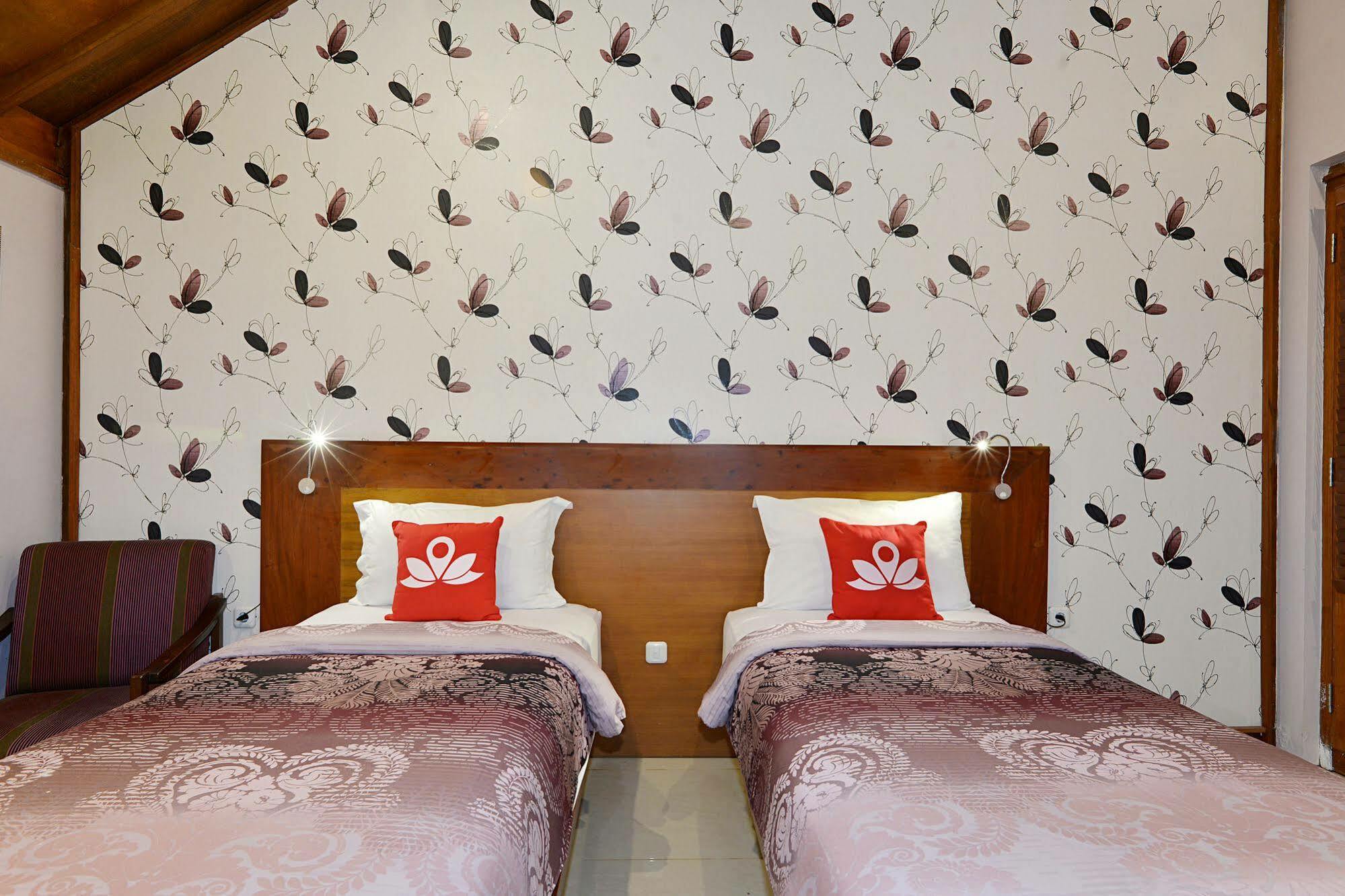 Tegal Panggung Guest House Jogjakarta Buitenkant foto