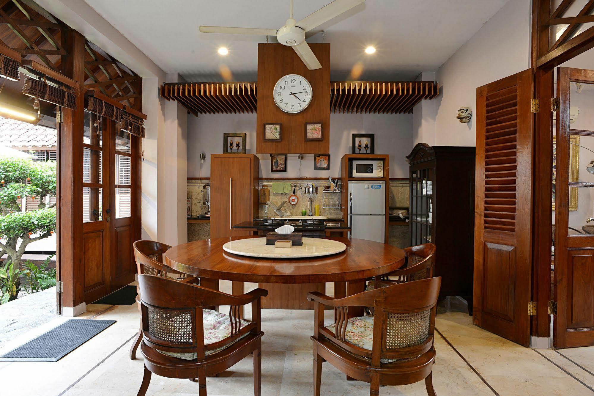 Tegal Panggung Guest House Jogjakarta Buitenkant foto