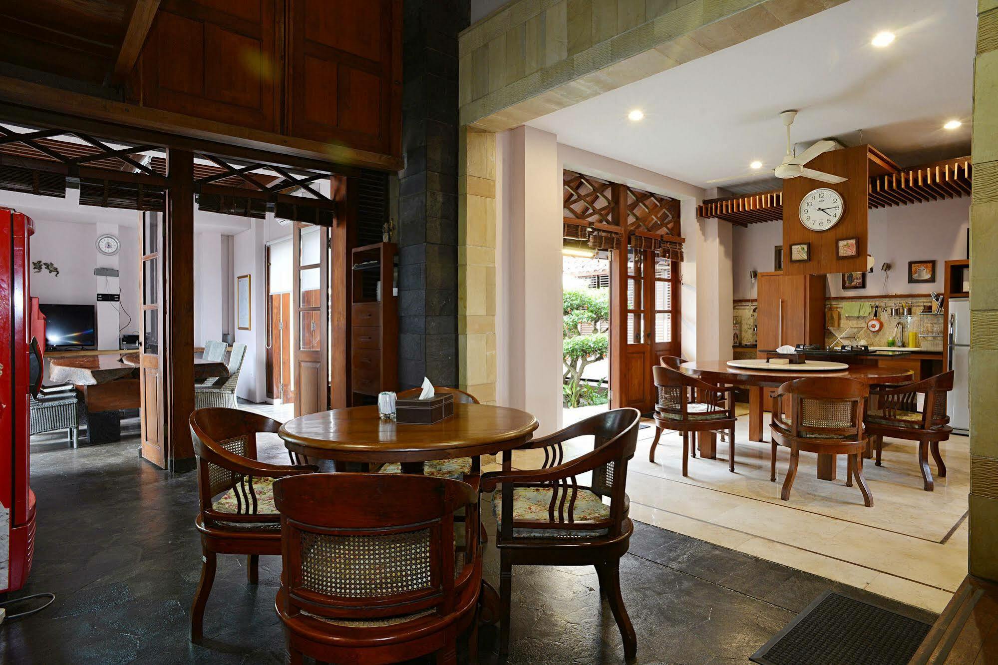 Tegal Panggung Guest House Jogjakarta Buitenkant foto